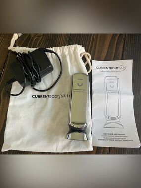 CurrentBody Skin Radio Frequency Charger Bundle - like new!